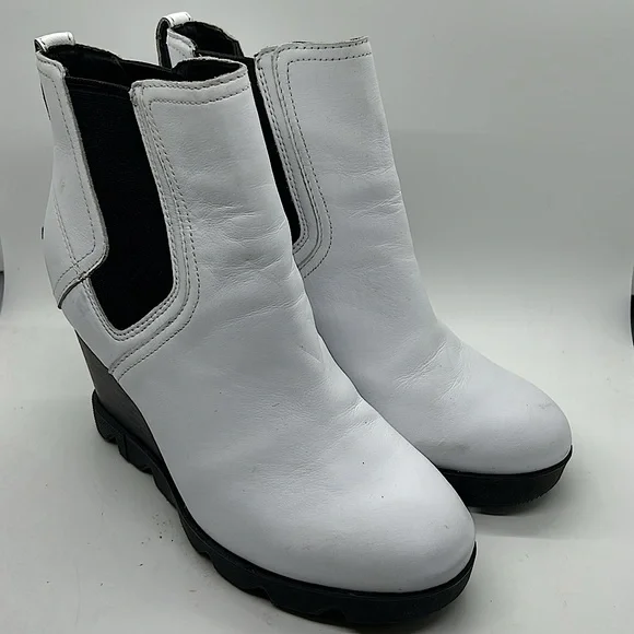 Sorel Joan Uptown Waterproof Leather Chelsea Ankle Boots Shoes **Size 7** 🌸🌸 - Picture 1 of 11